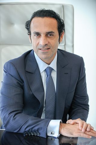 businessman-805769__480