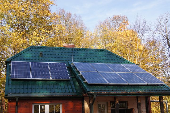 the-roof-of-the-3982411__480