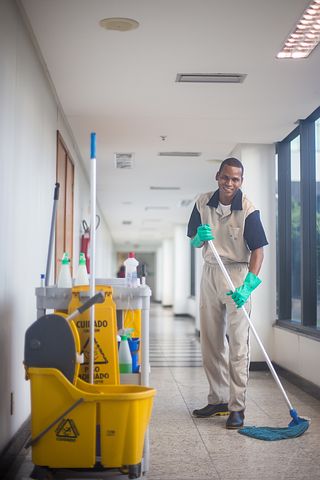 cleaner-3122363__480